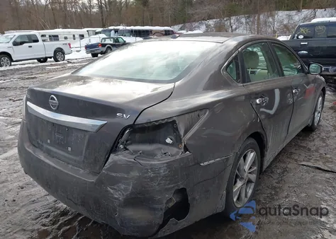 2015 Nissan Altima 2.5 Sv z USA, uszkodzony, nr VIN 1N4AL3AP9FC444449